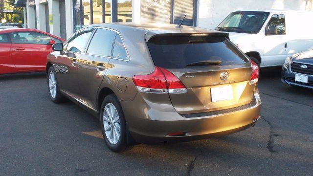 2011 Toyota Venza FWD 4cyl photo