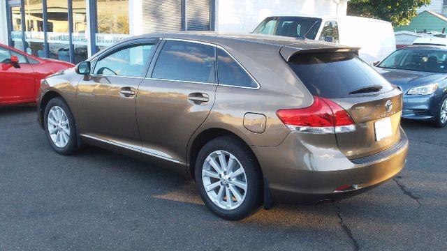 2011 Toyota Venza FWD 4cyl photo