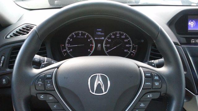 2015 Acura ILX 4dr Sdn 2.0L photo