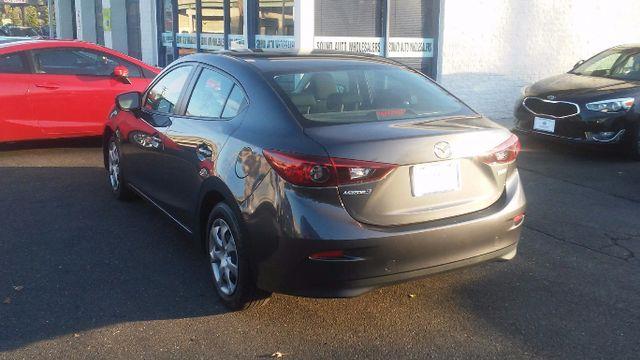 2015 Mazda Mazda3 4dr Sdn Auto i Sport photo