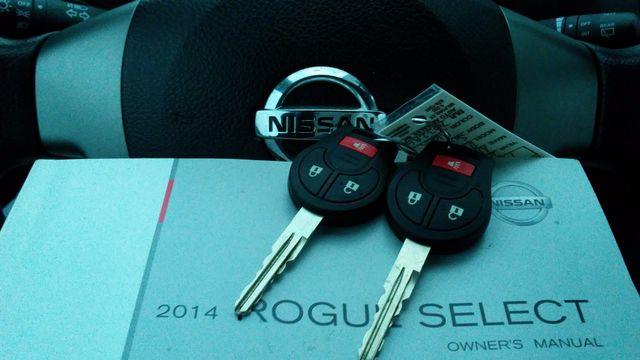 2014 Nissan Rogue Select S photo