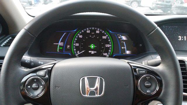 2015 Honda Accord Hybrid EX-L photo