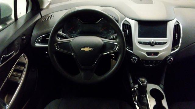 2017 Chevrolet Cruze LS photo