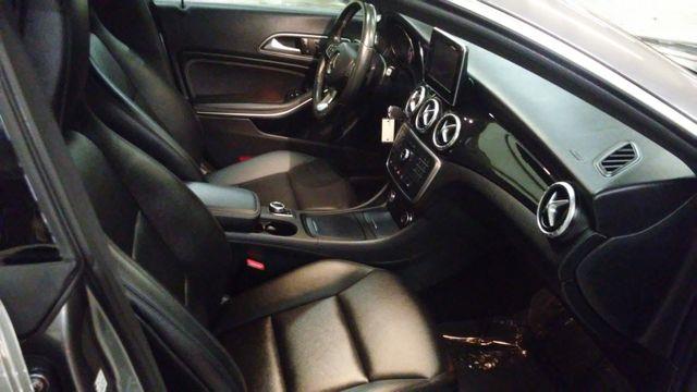 2015 Mercedes-Benz CLA 250 leather photo
