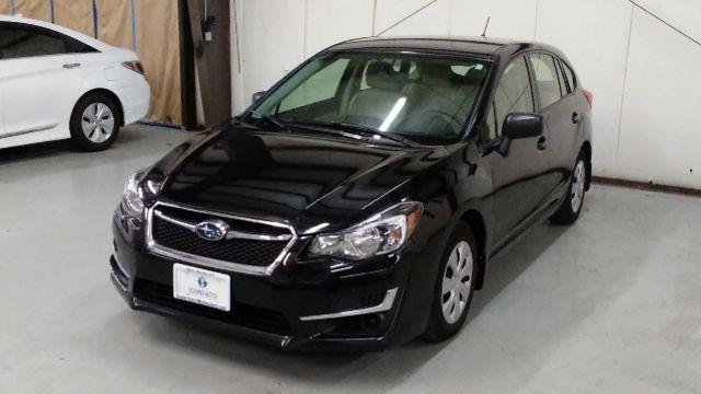 The 2015 Subaru Impreza Wagon 2.0i photos