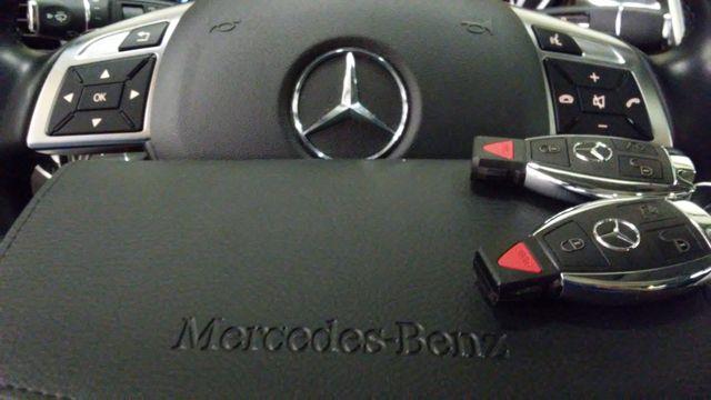 2015 Mercedes-Benz ML 350 4MATIC 4dr ML350 photo