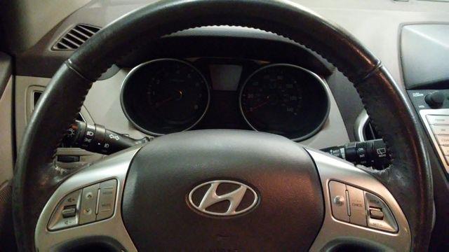 2011 Hyundai Tucson GLS photo