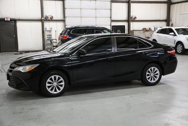 2015 Toyota Camry LE photo