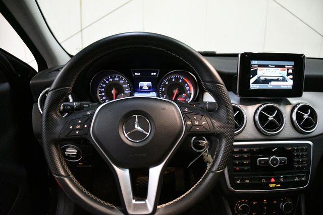 2015 Mercedes-Benz GLA 250 4MATIC 4dr GLA 250 photo