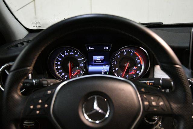 2015 Mercedes-Benz GLA 250 4MATIC 4dr GLA 250 photo