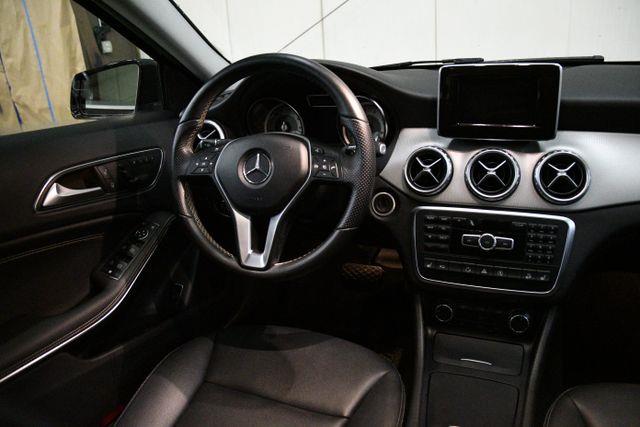 2015 Mercedes-Benz GLA 250 4MATIC 4dr GLA 250 photo