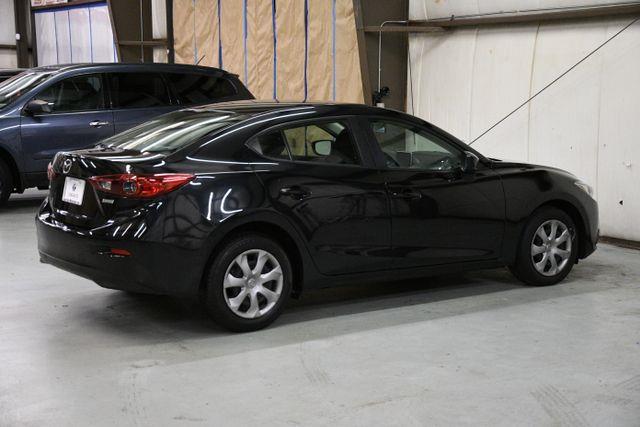 2015 Mazda Mazda3 i Sport photo