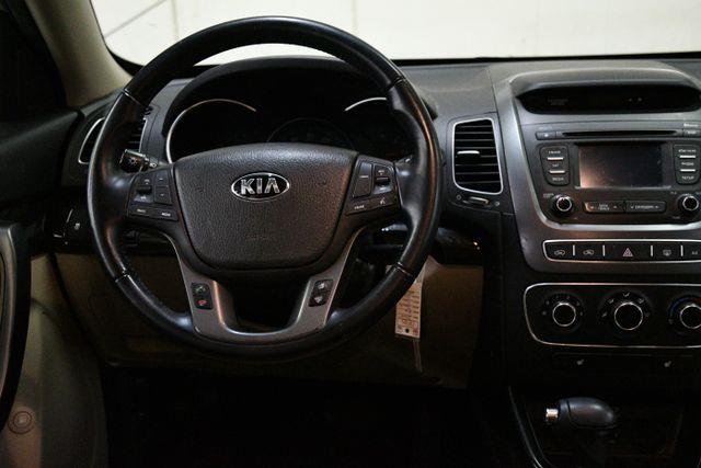 2015 Kia Sorento LX photo