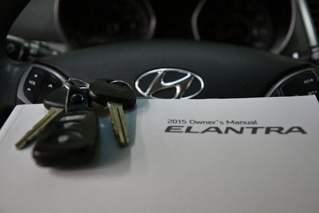 2015 Hyundai Elantra SE photo