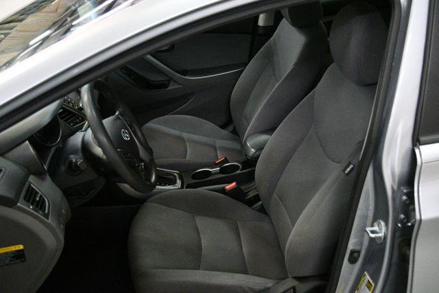 2015 Hyundai Elantra SE photo