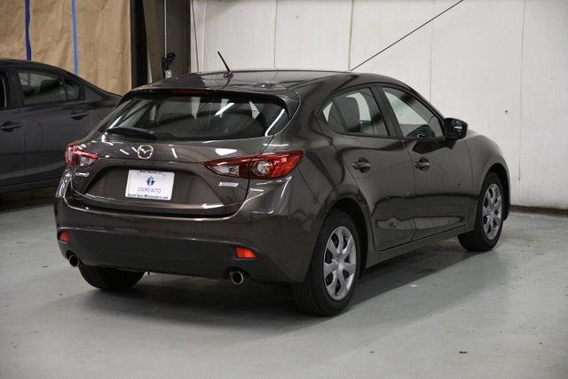 2015 Mazda Mazda3 i Sport photo