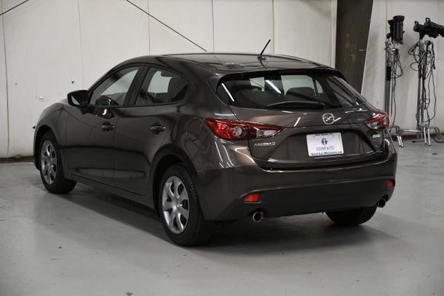 2015 Mazda Mazda3 i Sport photo