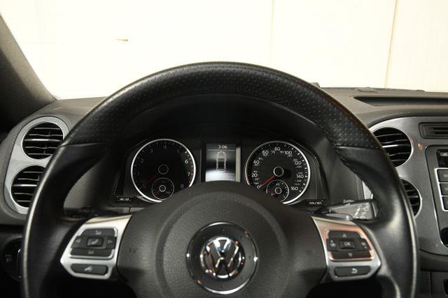 2015 Volkswagen Tiguan R-Line photo
