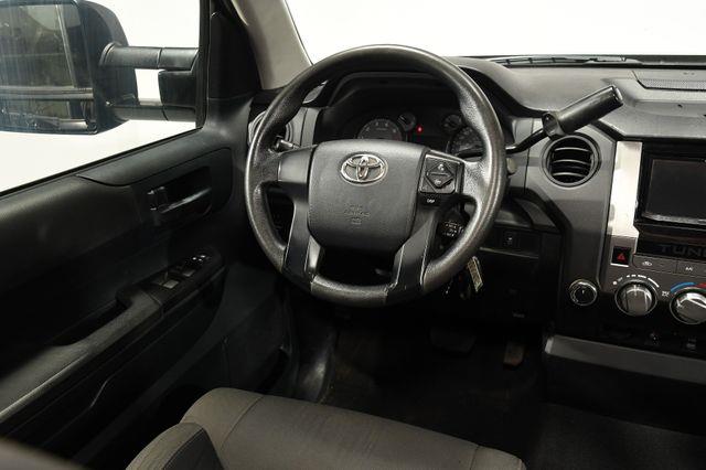 2015 Toyota Tundra SR5 photo