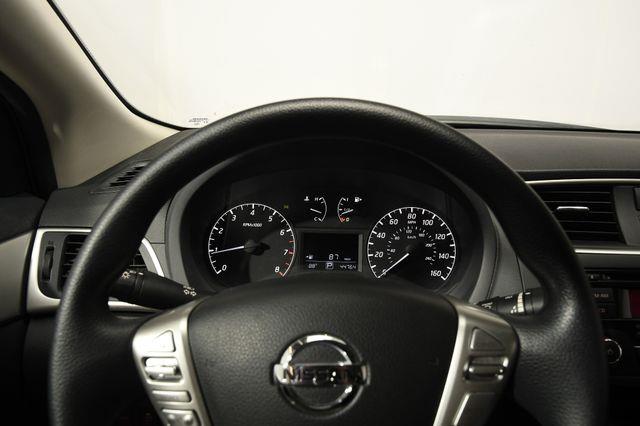 2016 Nissan Sentra S photo