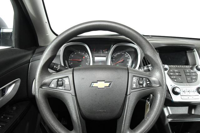 2016 Chevrolet Equinox LS photo