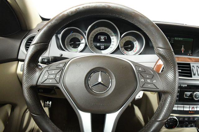 2015 Mercedes-Benz C 250 Sport photo