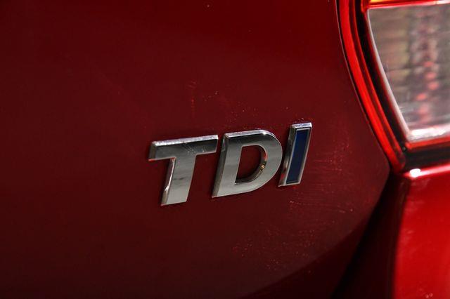 2013 Volkswagen Jetta SportWagen TDI photo
