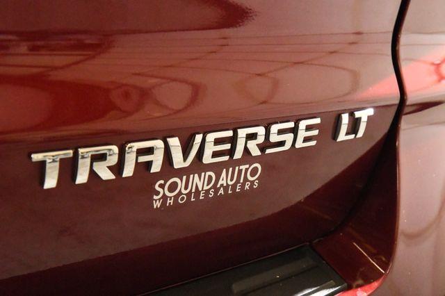 2015 Chevrolet Traverse 2LT w/ Nav & DVD photo