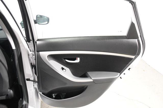 2016 Hyundai Elantra GT  photo