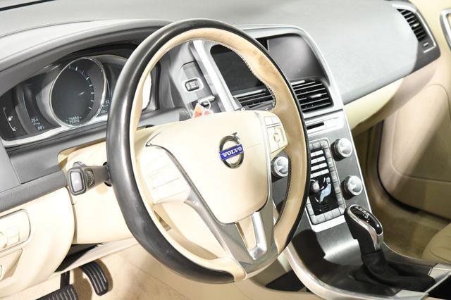 2015 Volvo XC60 T5 Drive-E Premier photo