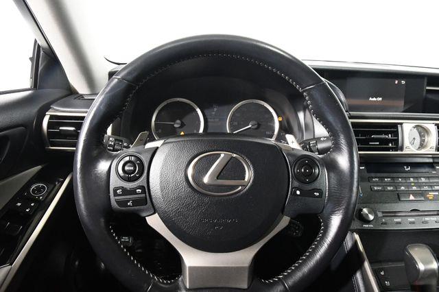 2015 Lexus IS Nav photo