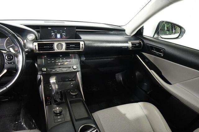 2015 Lexus IS Nav photo