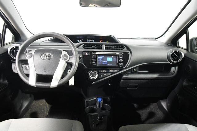 2015 Toyota Prius c one photo