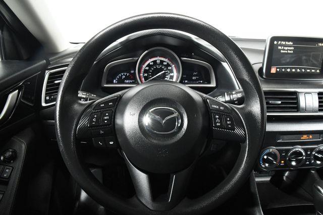 2015 Mazda Mazda3 i Sport photo