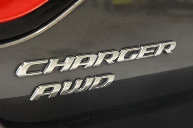 2015 Dodge Charger SXT photo