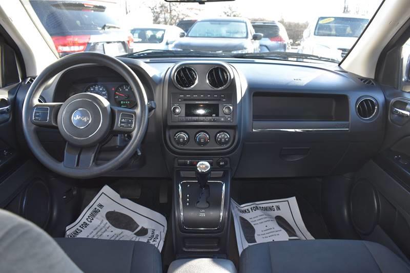 2013 Jeep Compass Sport photo