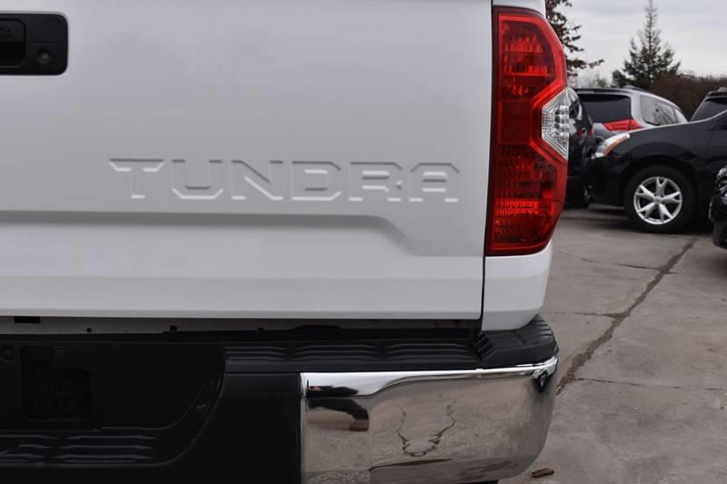 2014 Toyota Tundra SR5 photo