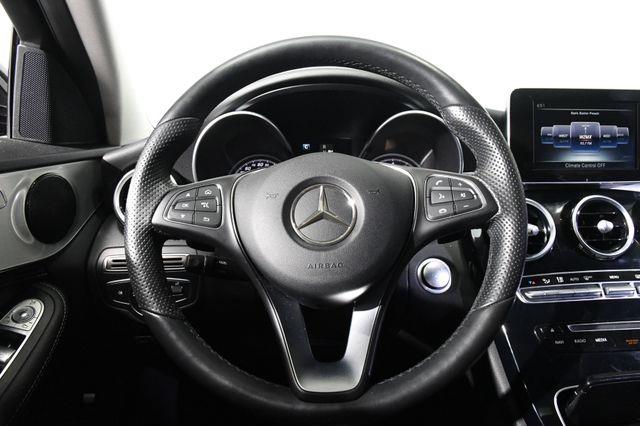 2016 Mercedes-Benz C 300 Luxury photo
