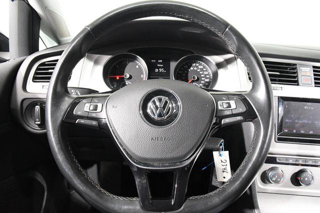 2015 Volkswagen Golf TDI S photo