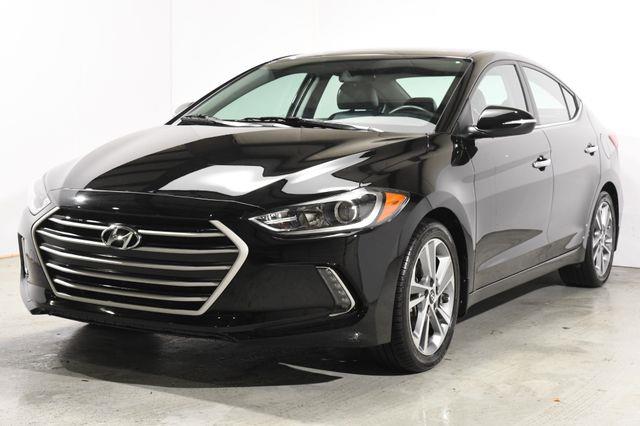 The 2017 Hyundai Elantra Limited Ultimate Package photos