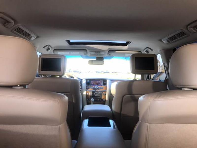 2013 Infiniti QX56 photo