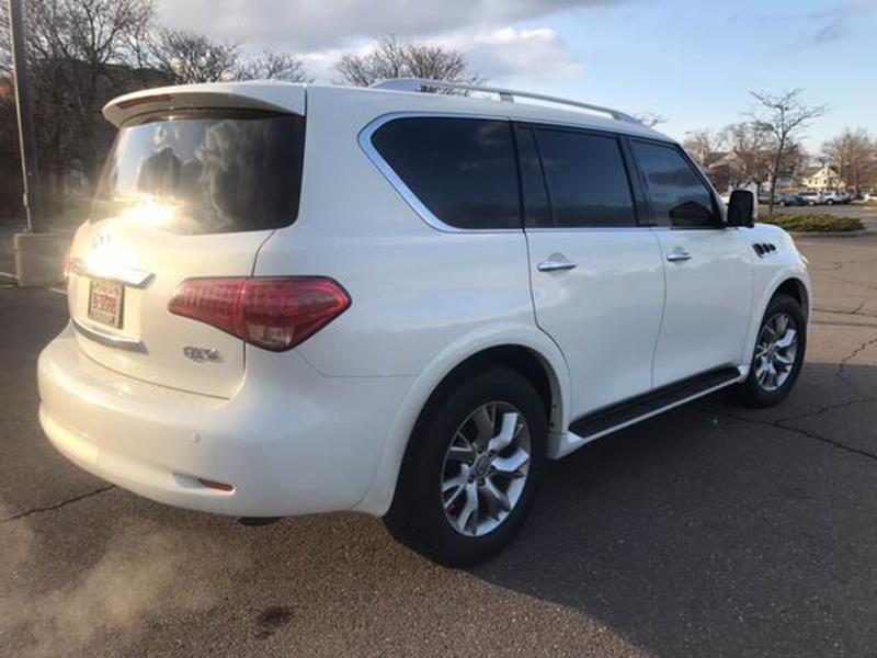 2013 Infiniti QX56 photo