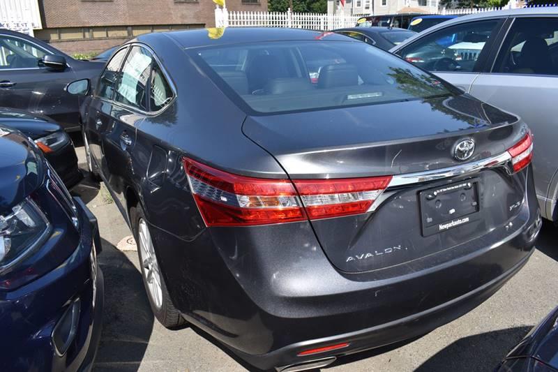 2013 Toyota Avalon XLE photo