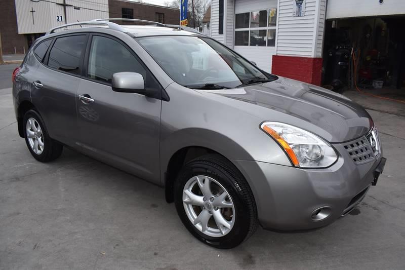 2010 Nissan Rogue S photo