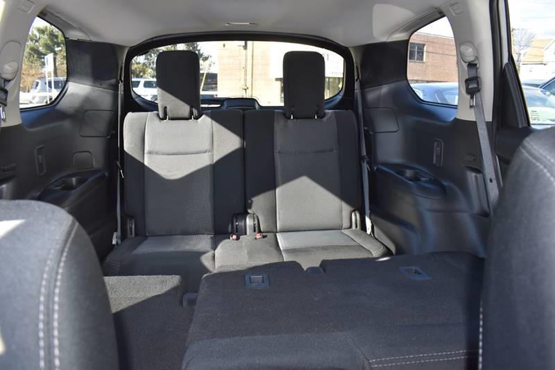 2015 Nissan Pathfinder SV 4x4 4dr SUV photo