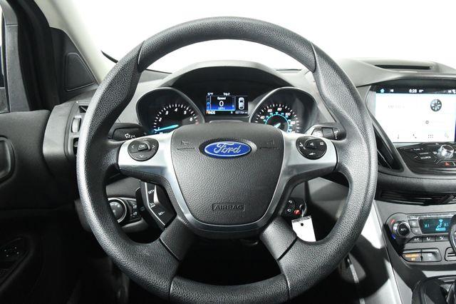 2016 Ford Escape SE photo