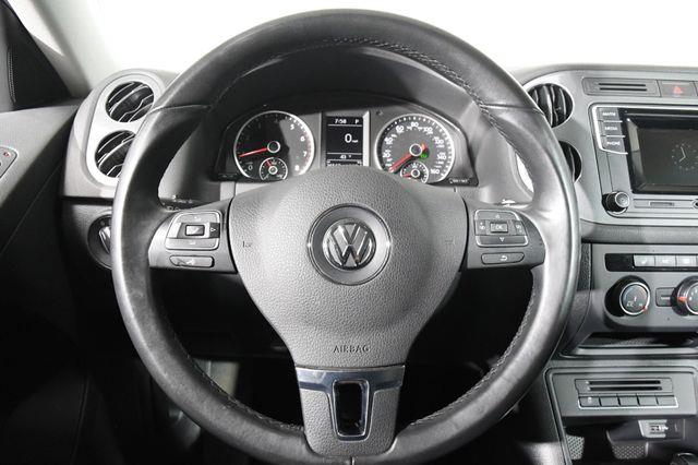 2016 Volkswagen Tiguan S photo