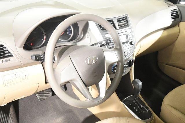 2014 Hyundai Accent GLS photo