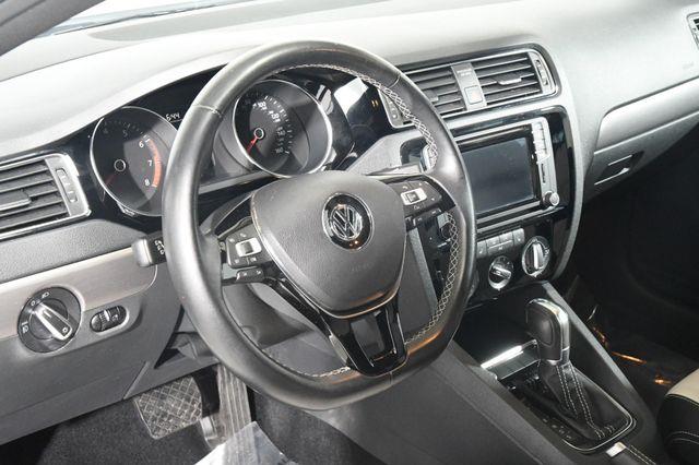 2016 Volkswagen Jetta 1.8T Sport photo