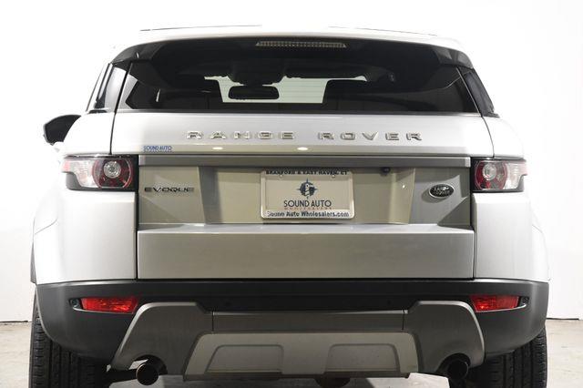 2015 Land Rover Range Rover Evoque Pure Premium photo